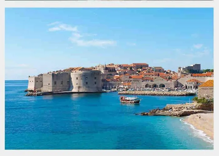 Апартаменти Air Conditioned Apartment, 3 Min Walk To The Beaches, Garage Антіб