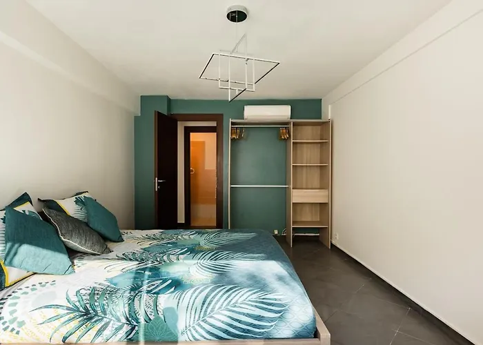 Air Conditioned Apartment, 3 Min Walk To The Beaches, Garage Апартаменти Антіб