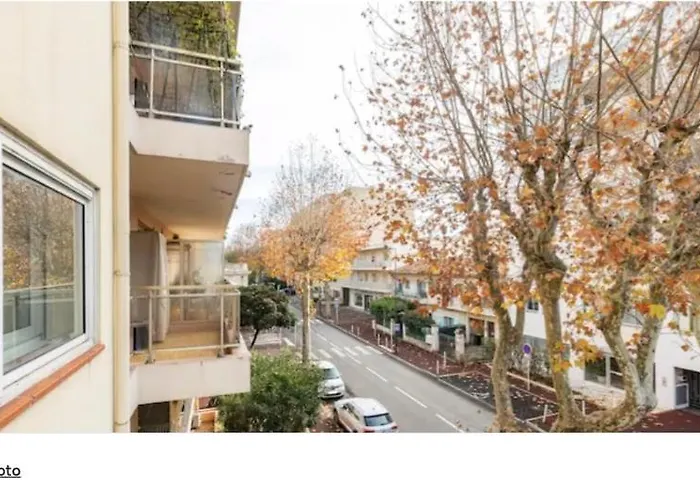 Air Conditioned Apartment, 3 Min Walk To The Beaches, Garage