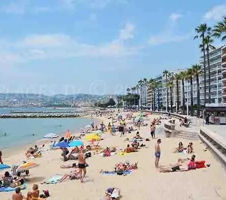 Air Conditioned Apartment, 3 Min Walk To The Beaches, Garage Апартаменти *