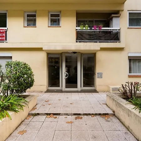 Air Conditioned Apartment, 3 Min Walk To The Beaches, Garage Apartamento